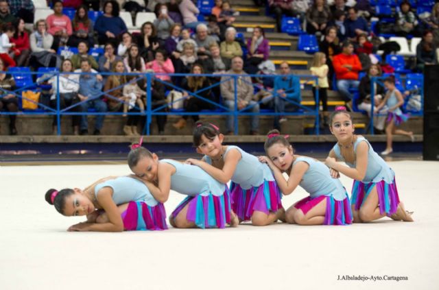 Toda una exhibición de gimnasia rítmica en el Pabellón Central - 1, Foto 1