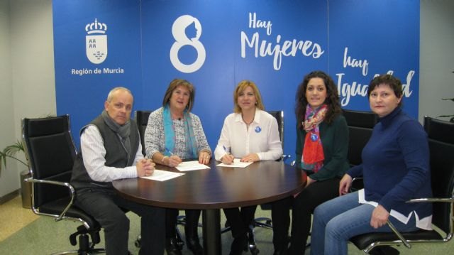 Familia colabora con la Asociación de Mediación en la atención a hijos de mujeres víctimas de violencia de género - 1, Foto 1