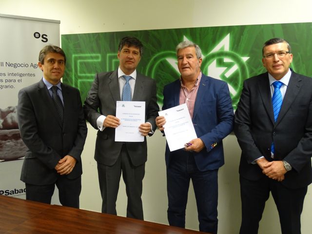 Fecoam y Banco Sabadell firman un convenio para apoyar el sistema cooperativo agrario de la Región - 4, Foto 4