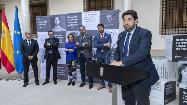 López Miras: La FP Dual es una apuesta segura que seguiremos impulsando y que ya cuenta en la Región con 500 empresas colaboradoras - 3, Foto 3