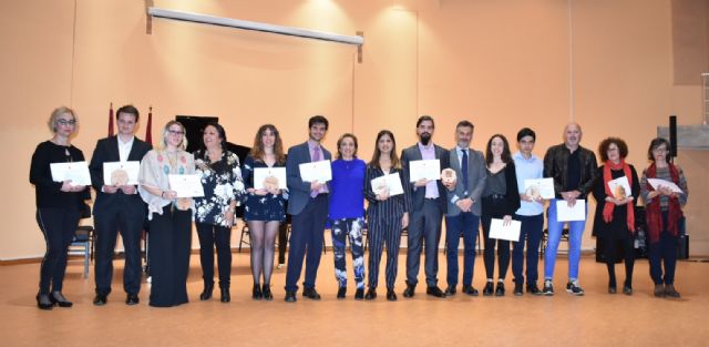 Martínez-Cachá entrega los Premios Extraordinarios de Enseñanza Artística a los 12 mejores alumnos - 1, Foto 1