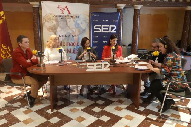 Mujeres de la Asamblea protagonizan el programa “Hoy por hoy” de la Cadena Ser - 2, Foto 2