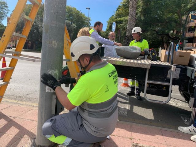 La instalación de nuevas luminarias LED en la Avenida de los Pinos reduce la emisión de 28 toneladas de CO2 a la atmósfera - 2, Foto 2