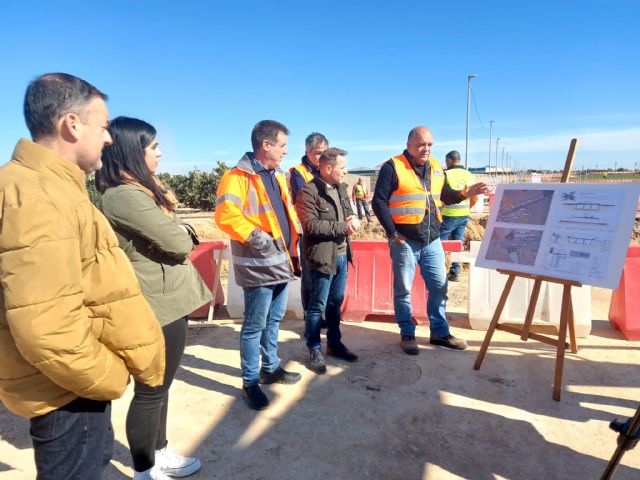 Visita a las obras en el puente en la calle San CayetanoJunto a Gregal - 1, Foto 1