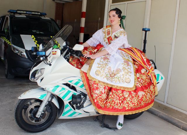 La Reina de la Huerta 2024 y sus damas de honor visitan las instalaciones de la Guardia Civil de Murcia - 1, Foto 1