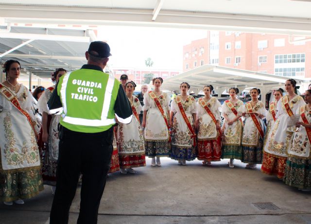 La Reina de la Huerta 2024 y sus damas de honor visitan las instalaciones de la Guardia Civil de Murcia - 3, Foto 3