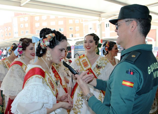 La Reina de la Huerta 2024 y sus damas de honor visitan las instalaciones de la Guardia Civil de Murcia - 4, Foto 4