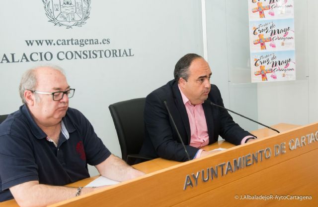 El Ayuntamiento de Cartagena montara su Cruz de Mayo a las puertas del Palacio Consistorial - 1, Foto 1