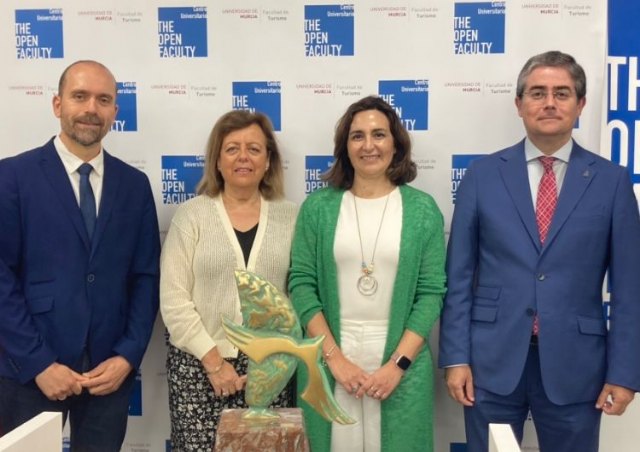 La 51ª Edición de los Premios Palomas de la Facultad de Turismo y Relaciones Internacionales reconoce la labor de FITUR, Ilunions Hotels y la Exposición La Madre del Verbo - 1, Foto 1