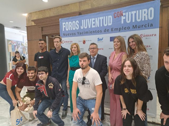 Cerca de 200 jóvenes descubren las claves para abrirse camino en el mundo digital en el Foro de Empleo Juventud con Futuro - 1, Foto 1