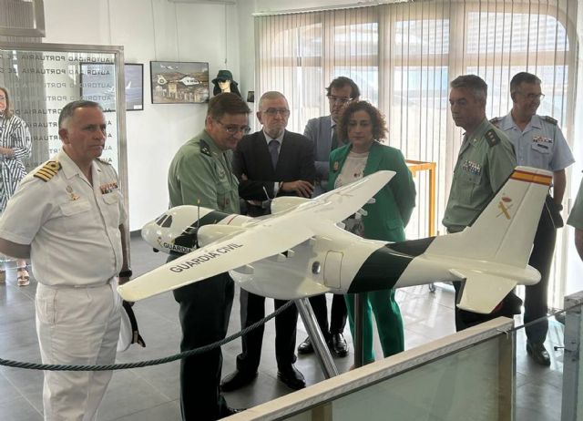 La Guardia Civil inaugura la exposición que conmemora el 50° aniversario de su servicio aéreo - 3, Foto 3