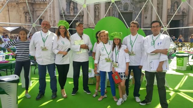 Los escolares elaboran recetas de cocina con frutas y verduras de la Región para promover los hábitos saludables - 2, Foto 2