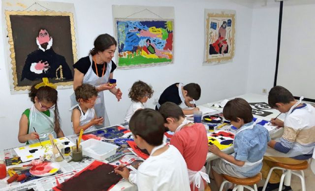 Los museos regionales enseñarán este verano a los niños cómo se cazaba y se vivía en la Prehistoria y los convertirán en artistas urbanos - 1, Foto 1