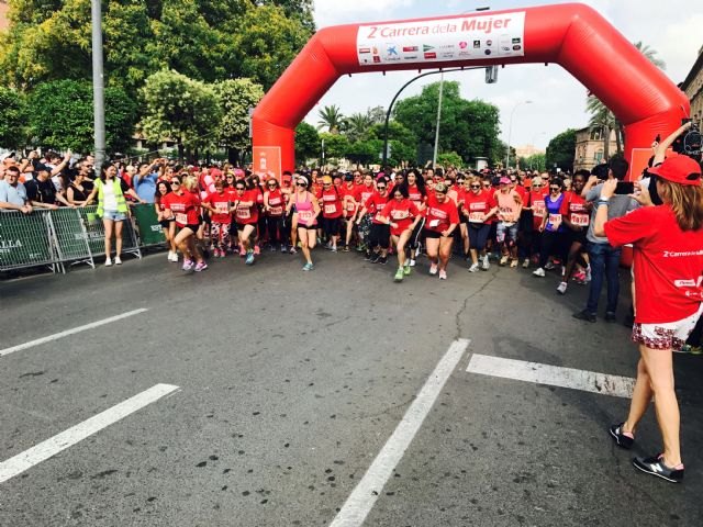 4.000 mujeres participan en la II Carrera de la Mujer haciendo suyo el lema ´Por la igualdad de oportunidades´ - 1, Foto 1