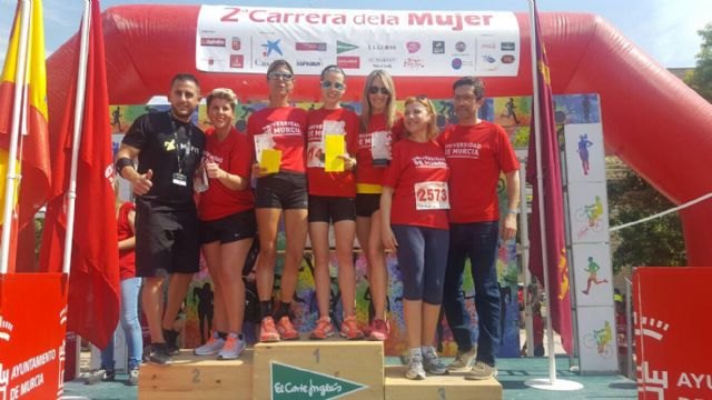 4.000 mujeres participan en la II Carrera de la Mujer haciendo suyo el lema ´Por la igualdad de oportunidades´ - 3, Foto 3