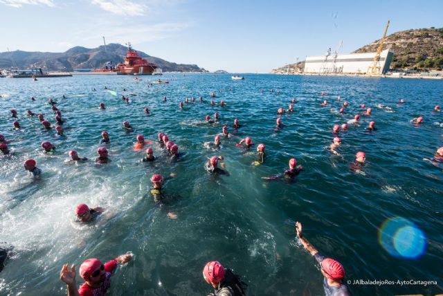 Los mejores atletas compitieron en el  triatlón SERTRI Ciudad de Cartagena - 1, Foto 1