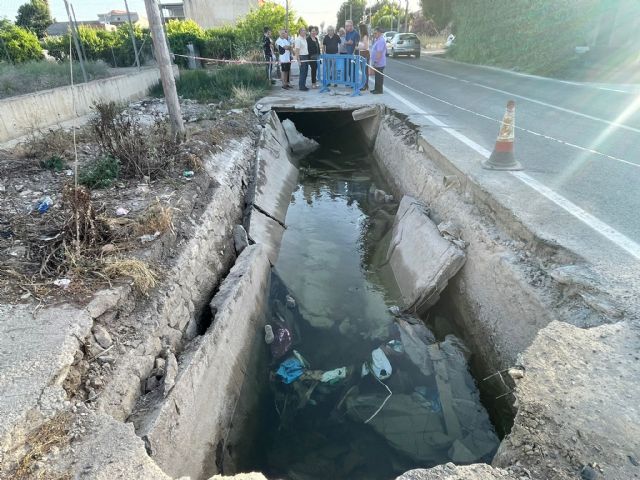 La falta de arreglos en calles y aceras de El Raal genera quejas vecinales por la inseguridad vial - 2, Foto 2