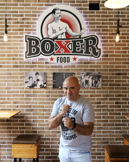 El talaverano David Gibello lanza su propiahamburguesa en la cadena Boxer Food - 1, Foto 1