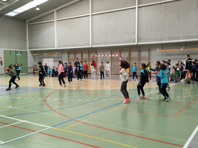 Un total de 10.475 escolares lorquinos de Educación Primaria y Secundaria han participado en el programa 'Deporte en edad escolar' - 2, Foto 2