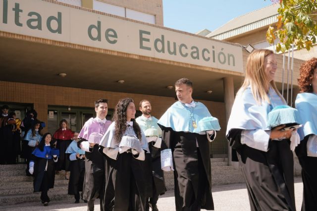 Universidad de Murcia a Mel Ainscow como doctor honoris causa por su transformadora visión de la educación inclusiva Universidad de Murcia a Mel Ainscow como doctor honoris causa por su transformadora visión de la educación inclusiva