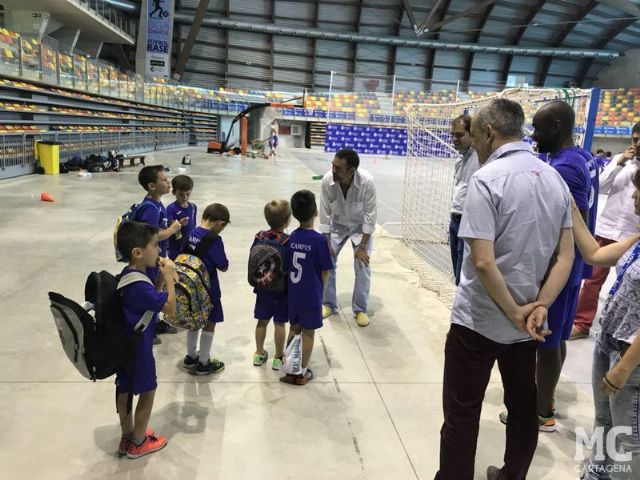 MC visita los campus de fútbol y fútbol sala de La Vaguada y el Palacio de los Deportes - 4, Foto 4