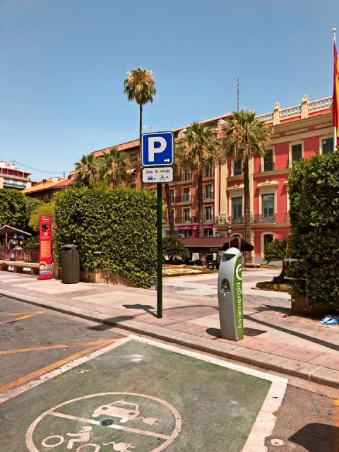 El Ayuntamiento pone en marcha un nuevo proyecto para fomentar la movilidad eléctrica: la app ´E-fast park Murcia´ - 2, Foto 2