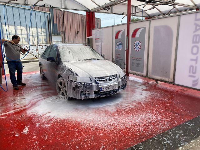 Mitos a la hora de lavar el coche que pueden dañar el vehículo en verano - 2, Foto 2