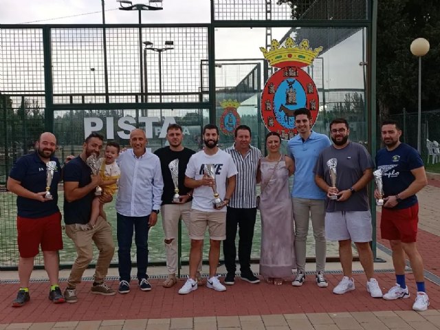 Finalizan las ligas de pádel, tenis y fútbol sala con la entrega de trofeos - 1, Foto 1