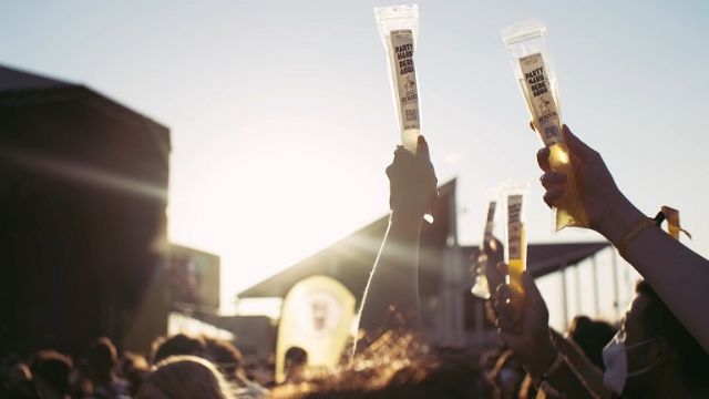 Agua Bendita crea la primera bebida que se puede ´colar´ en conciertos y festivales - 2, Foto 2