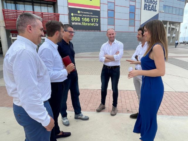 La afición del Real Murcia decidirá la temática del mural que adornará el acceso al Estadio Enrique Roca - 3, Foto 3