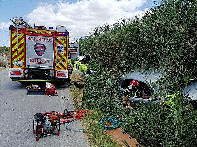 Dos personas heridas en accidente de tráfico ocurrido en Campotejar - 1, Foto 1