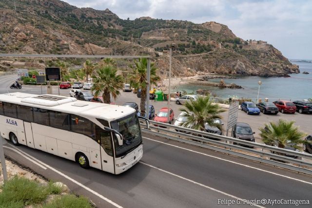 El servicio de autobuses a Cala Cortina se prolongará hasta el 13 de septiembre - 1, Foto 1