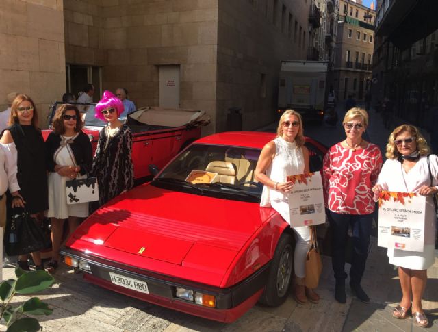 La Feria Otoño está de Moda traerá al centro de Murcia un novedoso show con desfiles a pie y en vehículos antiguos - 1, Foto 1