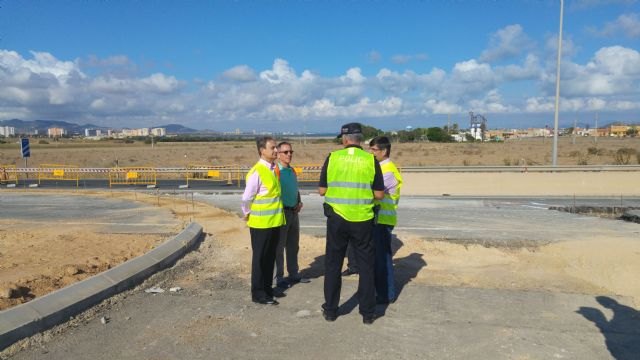 La Comunidad pondrá en servicio la glorieta de Cabo de Palos en noviembre - 1, Foto 1