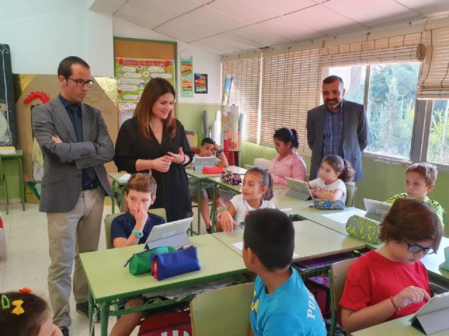 Más de 32.000 alumnos participan en el programa educativo 'Centros digitales' este curso - 1, Foto 1