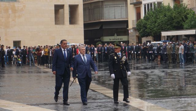 Vélez destaca el inalterable compromiso de la Policía Nacional con todos los españoles en sus casi 200 años de historia - 1, Foto 1