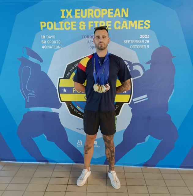 Aluvión de medallas de Roberto Veiga en los campeonatos de Europa de natación de policías y bomberos - 1, Foto 1