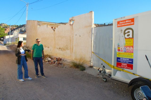 Arranca la demolición de una explotación de cabras junto al Campo de Fútbol Alfonso Embarre de Lorca - 3, Foto 3