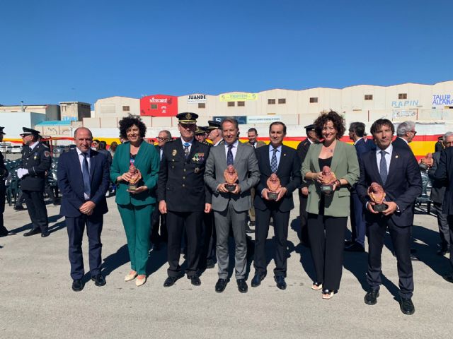 El Ayuntamiento de Lorca recibe una distinción en la celebración del día de la Policía Nacional en el año del bicentenario - 3, Foto 3