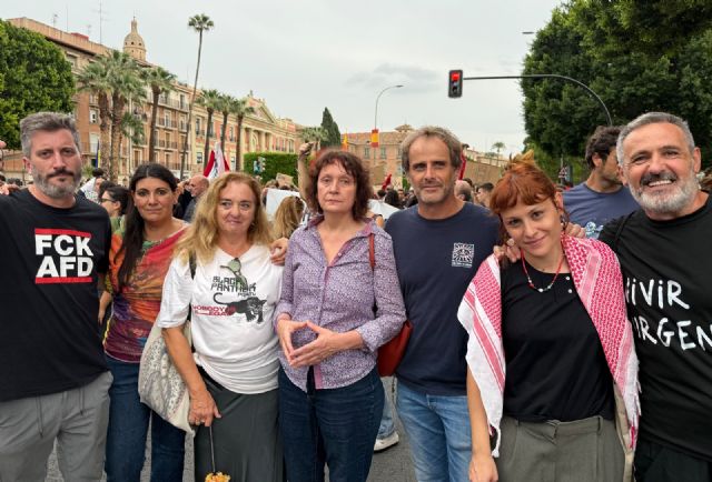 Podemos exige topar los alquileres y expropiar a los fondos buitre antes de que se celebren elecciones Podemos exige topar los alquileres y expropiar a los fondos buitre antes de que se celebren elecciones