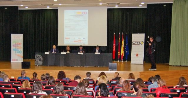 150 docentes intercambian nuevos métodos de aprendizaje de contenidos bilingües - 2, Foto 2