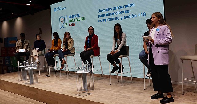 En la jornada Jóvenes preparados para emanciparse: compromiso y acción +18 - 1, Foto 1