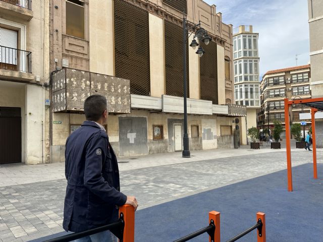 El gobierno del PP tiene abandonado el Cine Central 2.500 días después de su compra - 1, Foto 1