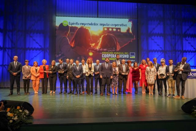 La ADLE de Cartagena premiada por UCOMUR en reconocimiento a su labor a favor de la economía social - 1, Foto 1