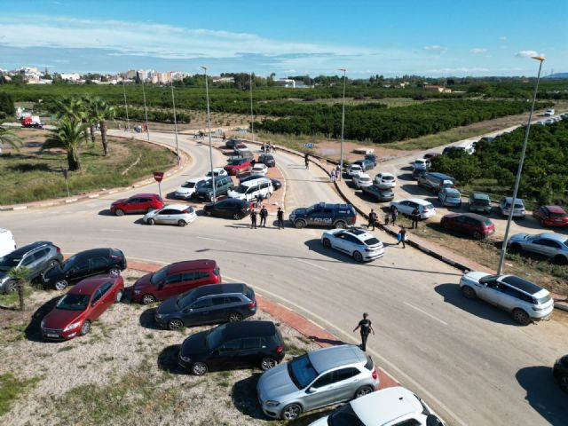 La Policía Local de Lorca colabora durante el fin de semana en labores de emergencia en Valencia por los efectos de la DANA - 4, Foto 4