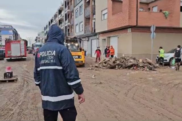 El Ayuntamiento envía a Valencia un relevo del contingente de emergencia que se desplazó el sábado - 1, Foto 1