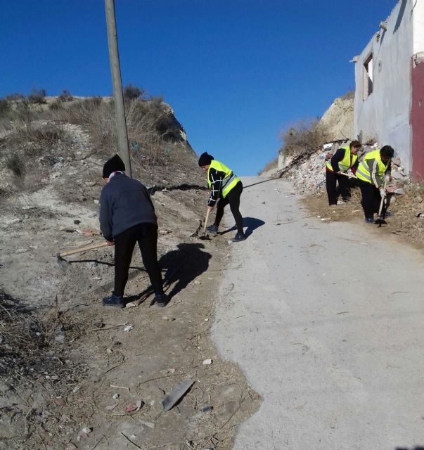 Contratados 35 trabajadores agrícolas desempleados para realizar diversos trabajos de reparación de caminos y senderos ecoturísticos - 2, Foto 2