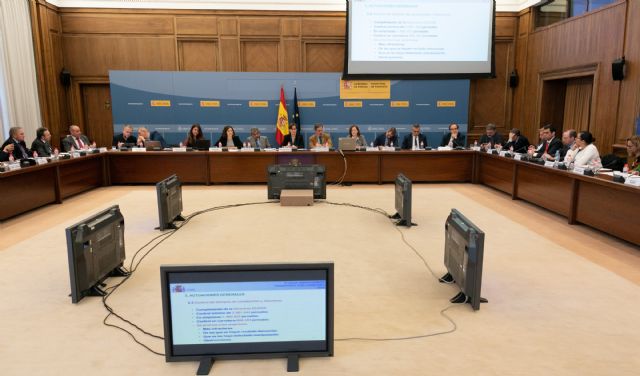 La Comunidad exige al Gobierno de España que defienda a los transportistas de las agresiones que sufren en la frontera francesa - 1, Foto 1