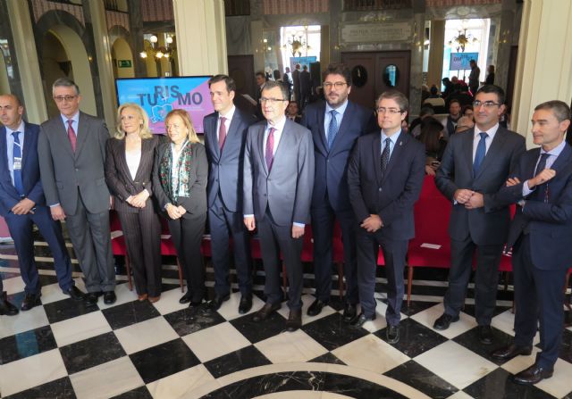 Jornada profesional para analizar la situación del sector turístico en la Región - 1, Foto 1