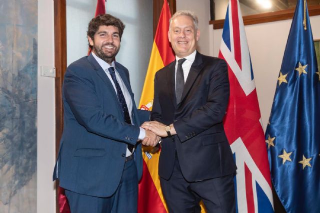 El presidente Fernando López Miras se reúne con el embajador del Reino Unido en España - 1, Foto 1